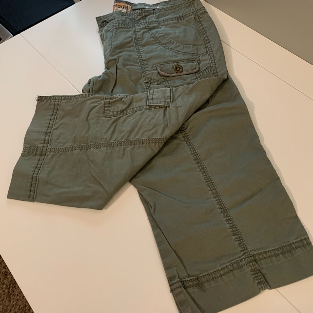 Mudd Capris/Size 7 juniors